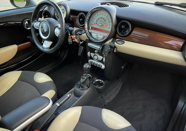 MINI Cooper S cena 32000 przebieg: 165750, rok produkcji 2007 z Warszawa małe 742